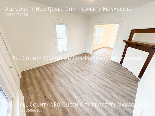 Building Photo - 225 Pleasant Ave