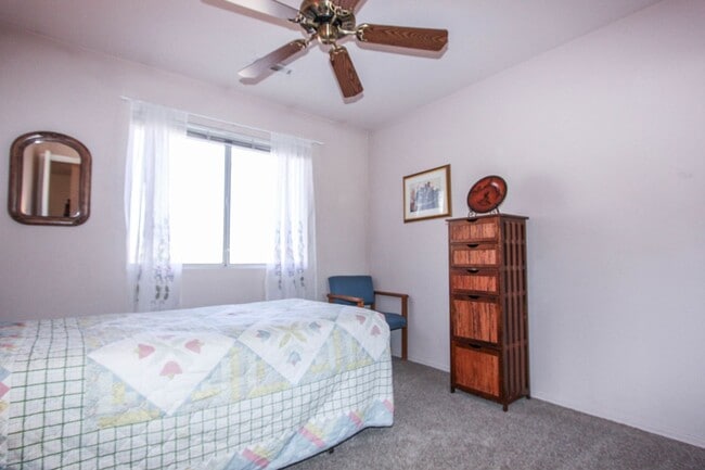 Building Photo - Partially Furnished 2 bedroom 2 bath condo