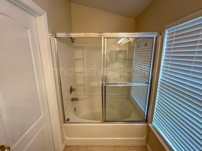 Building Photo - 10270 Cala Lily Trail