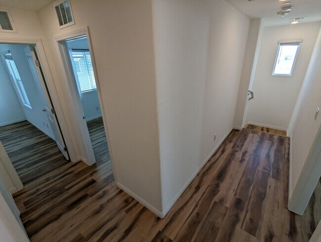 Building Photo - 12103 Mojave Gold Rd