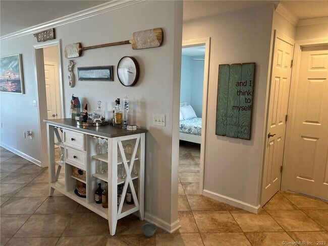 Building Photo - 145 Plum Bank Rd