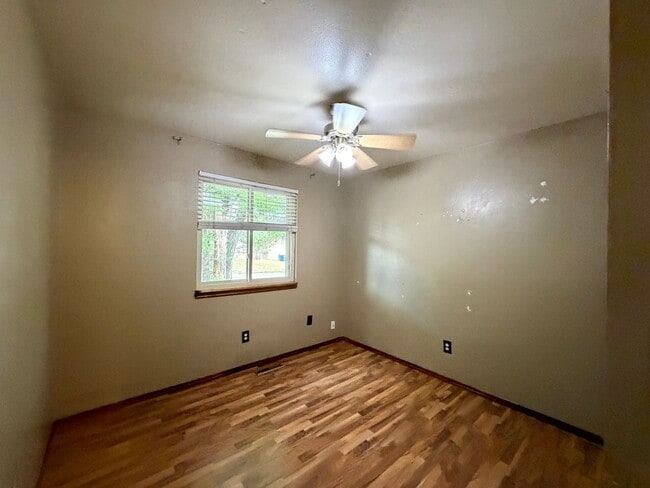 Building Photo - 3815 S Pitkin Cir