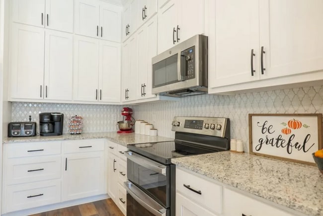 Building Photo - Elegant Southern Living: Your Dream Rental Home in Hahira, Georgia!