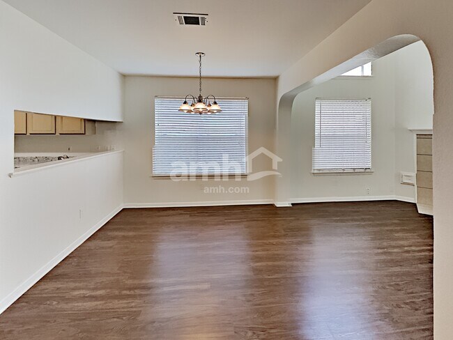 Building Photo - 23126 N Waterlake Dr