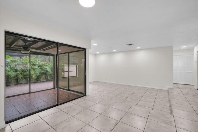 Building Photo - 11125 SW 134th Ct