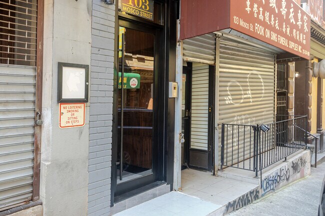 Building Photo - 103 Mosco St