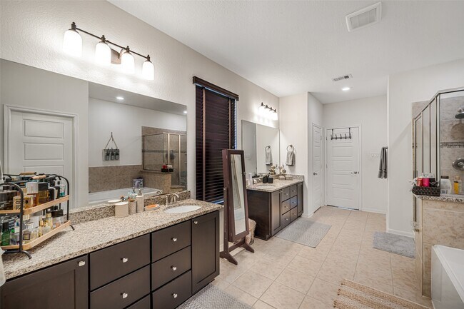 Building Photo - 8142 Cheyenne Hills Trail