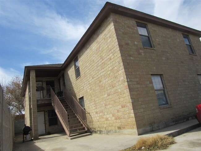 Building Photo - 3310 S Louisiana Ave