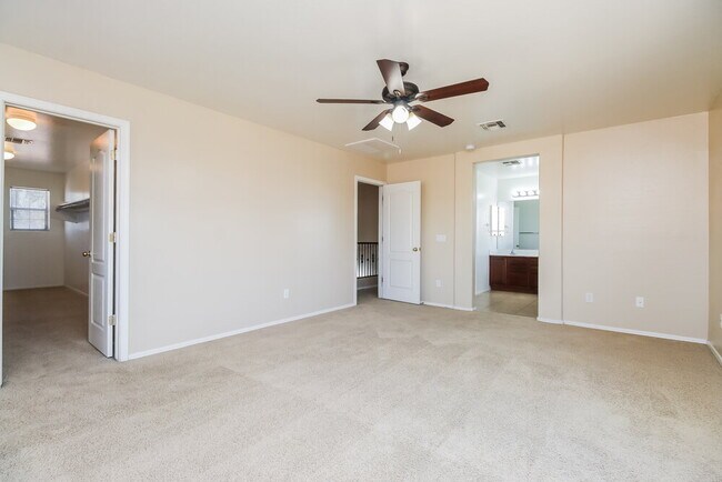 Building Photo - 6890 S Pearl Dr