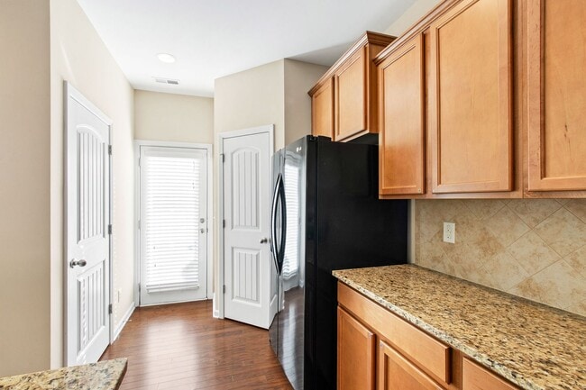 Building Photo - Refined Living: 3BR Townhome in Morrisville’s Keystone Park!