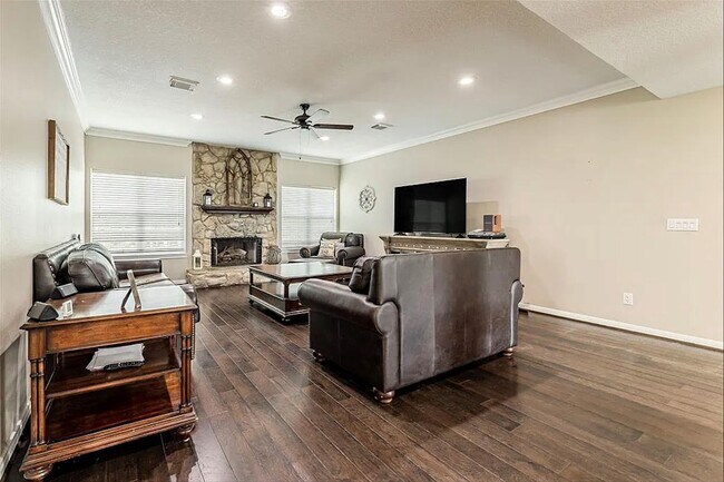 Building Photo - 5434 Chinaberry Grove
