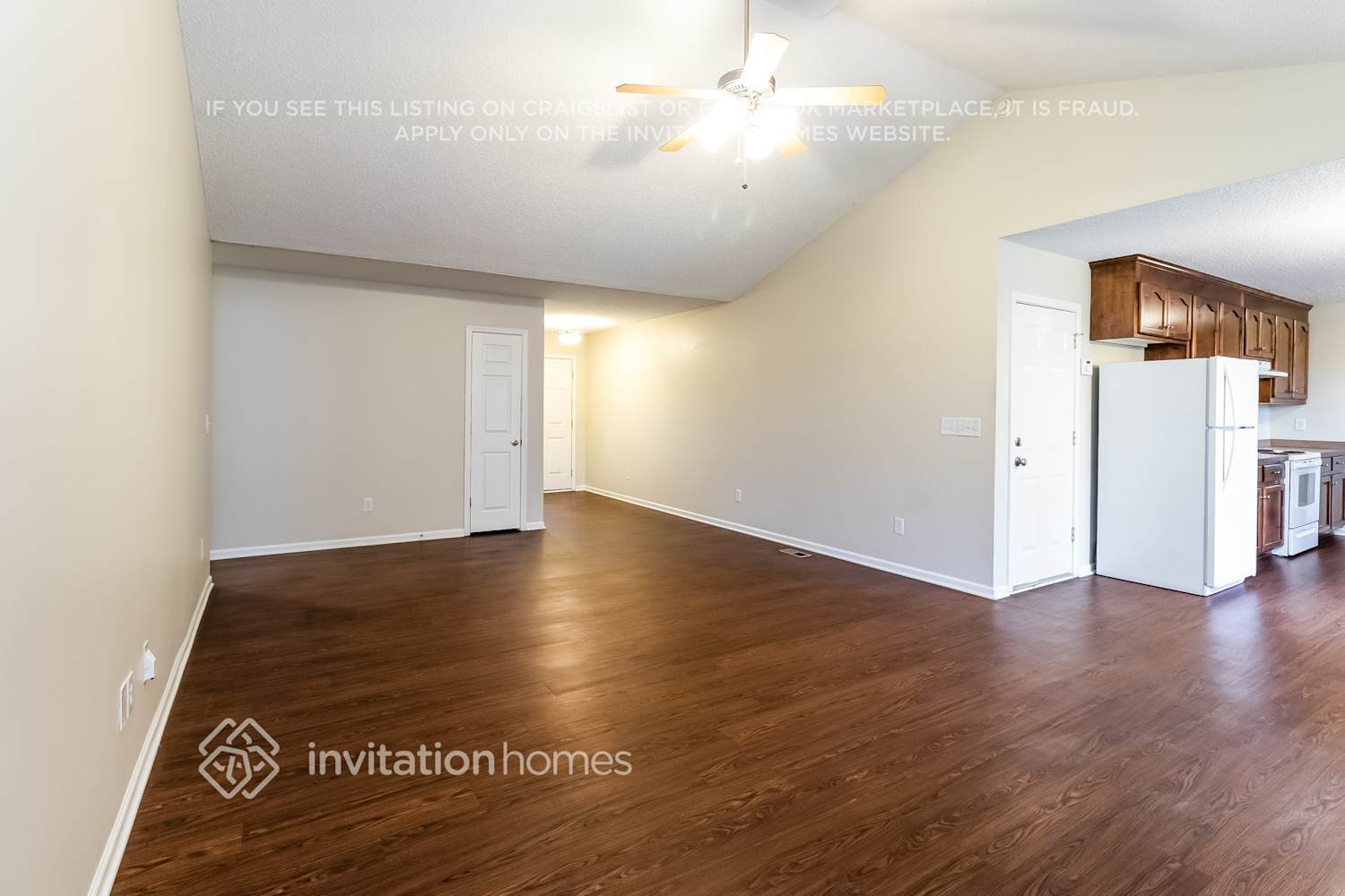 Building Photo - 400 Bennington Dr