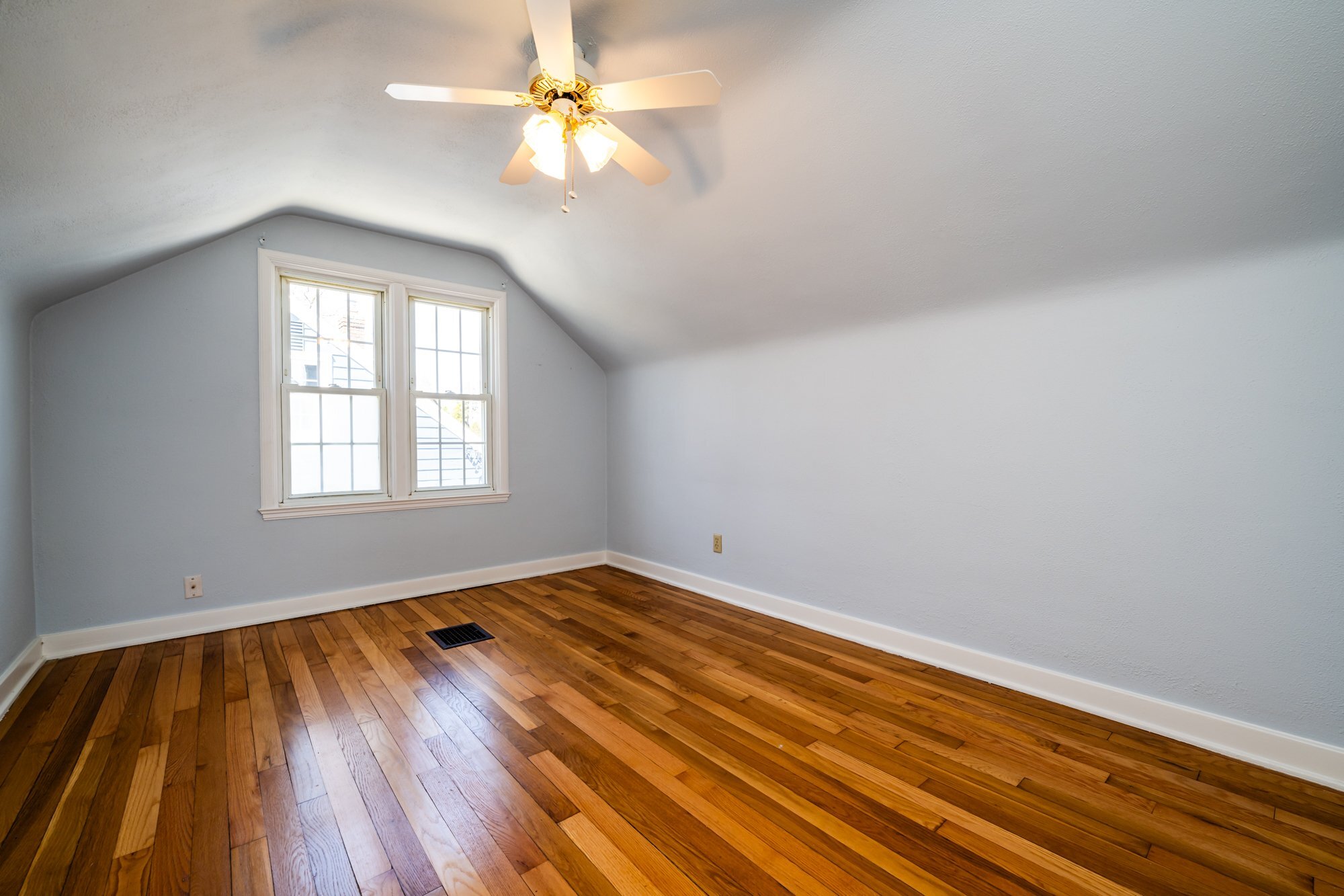 Building Photo - 511 Donna Dr