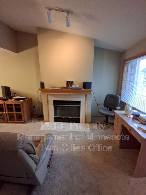 Building Photo - 4127 Ruby Ln