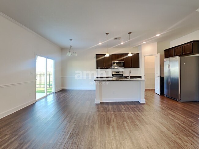 Building Photo - 3044 Eagle Bluff Way