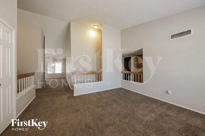 Building Photo - 4932 W Wescott Dr