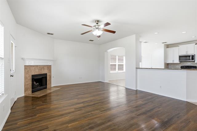 Building Photo - 15636 Gatehouse Dr
