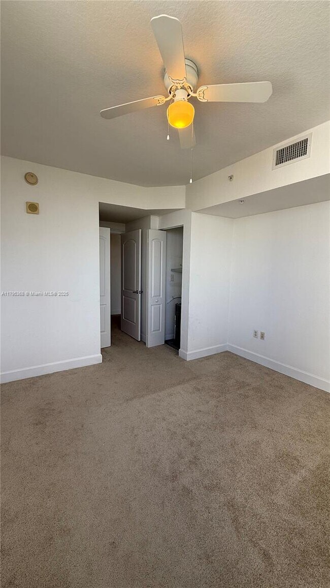 Building Photo - 1830 Radius Dr