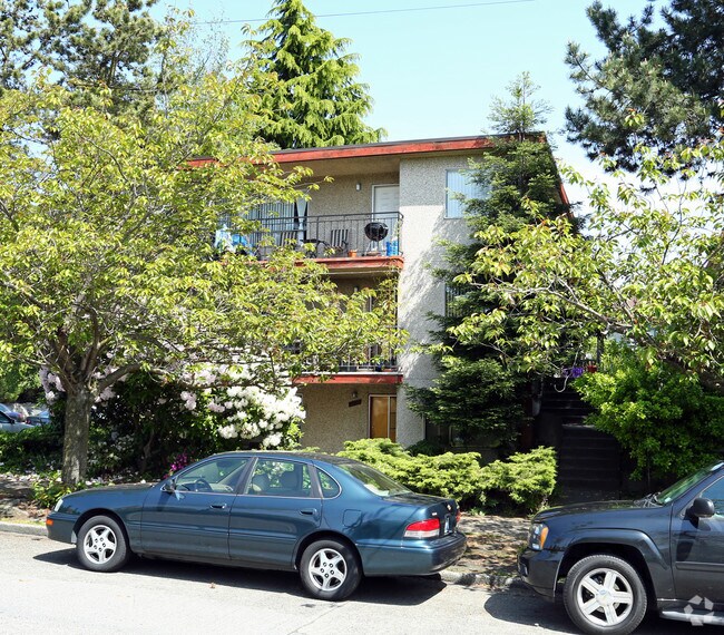 Primary Photo - 6416 14th Ave NW