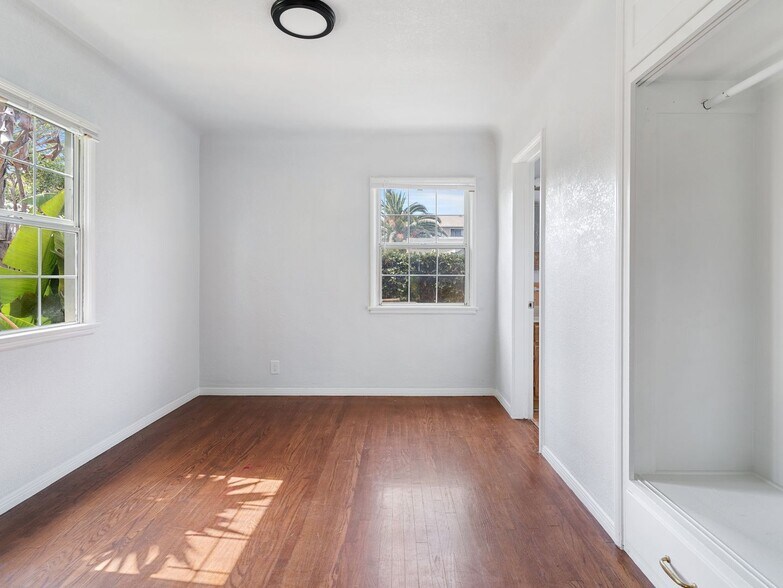 Building Photo - 801 St Louis Ave