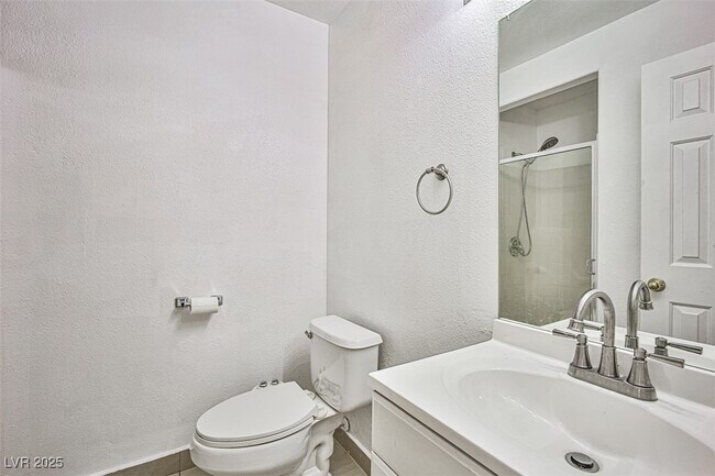 Building Photo - 5871 Salmon Falls St