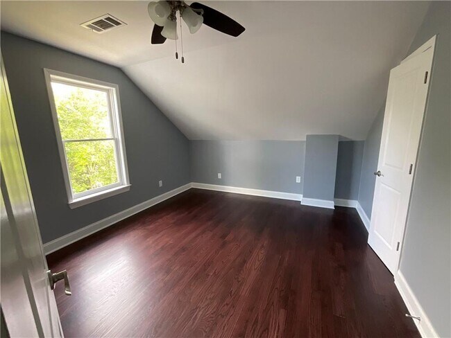 Building Photo - 5191 Emory St NW