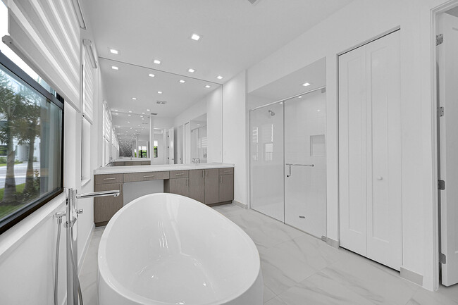 Building Photo - 13080 Feathering Wy