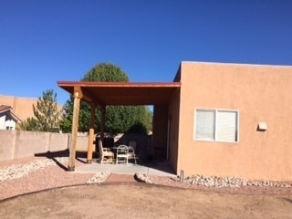 Building Photo - VISTA DEL NORTE 3 Bedroom 2 Bath  2 Car Garage