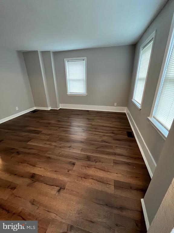 Building Photo - 5413 Belle Vista Ave