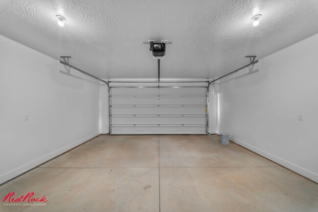 Building Photo - Newly Built 4 Bedroom Townhome!