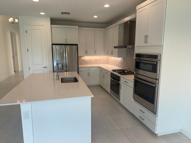 Building Photo - 1346 Harvester Xing