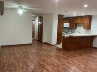 Building Photo - Los Caballeros #325