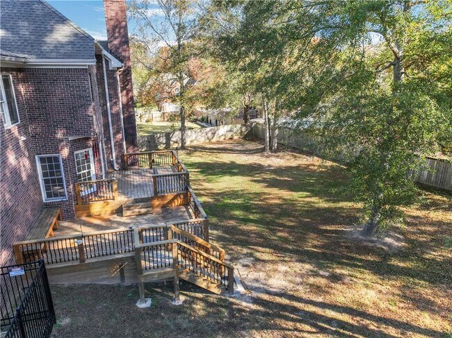 Building Photo - 127 Tara Blvd