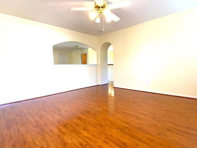 Building Photo - 14922 Cabin Run Ln