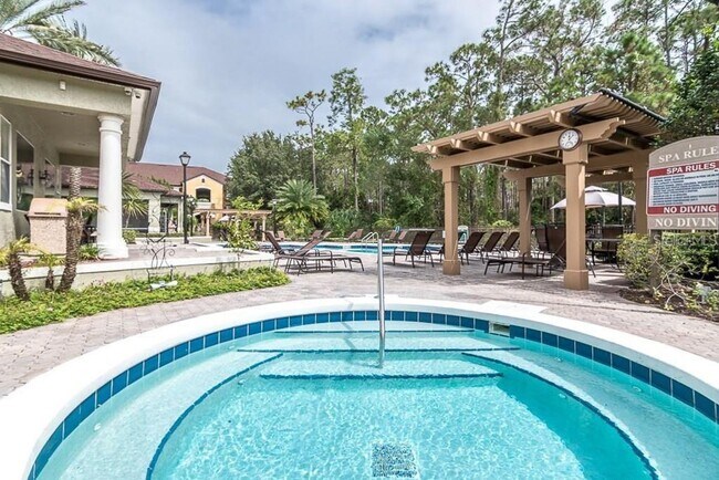 Building Photo - Beautiful 1/1 Condo x Rent @ The Crest at ...