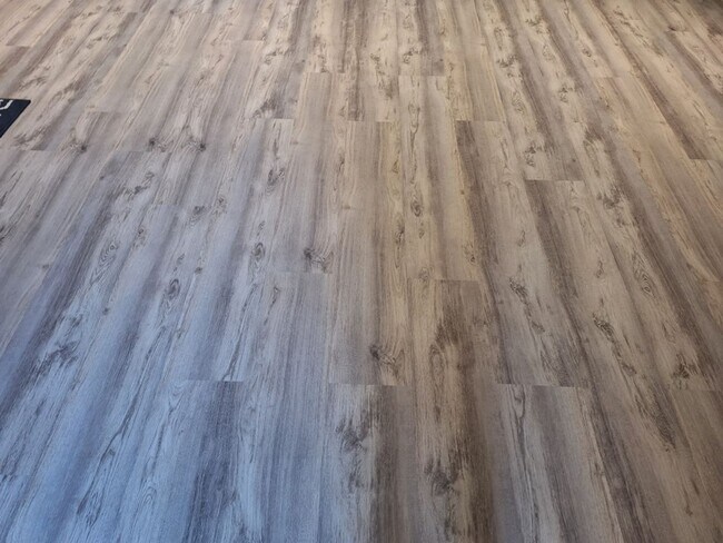 Building Photo - One level living in NorthWest Knoxville