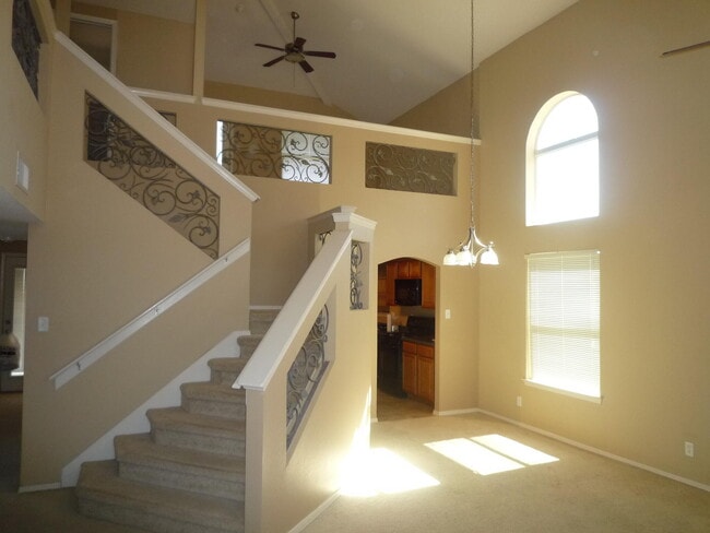 Building Photo - 10840 Acoma St