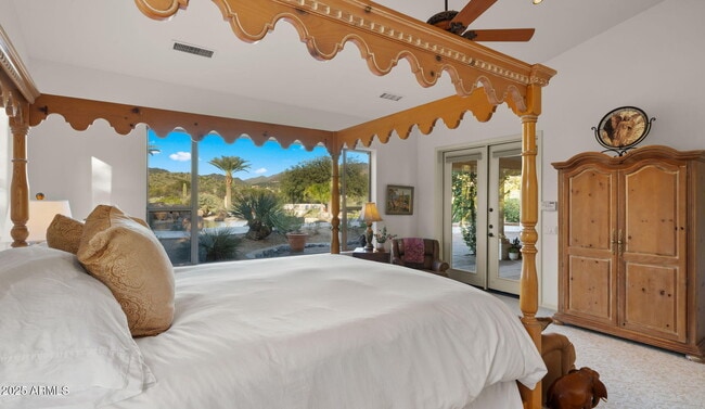 Building Photo - 5910 E Cielo Run S