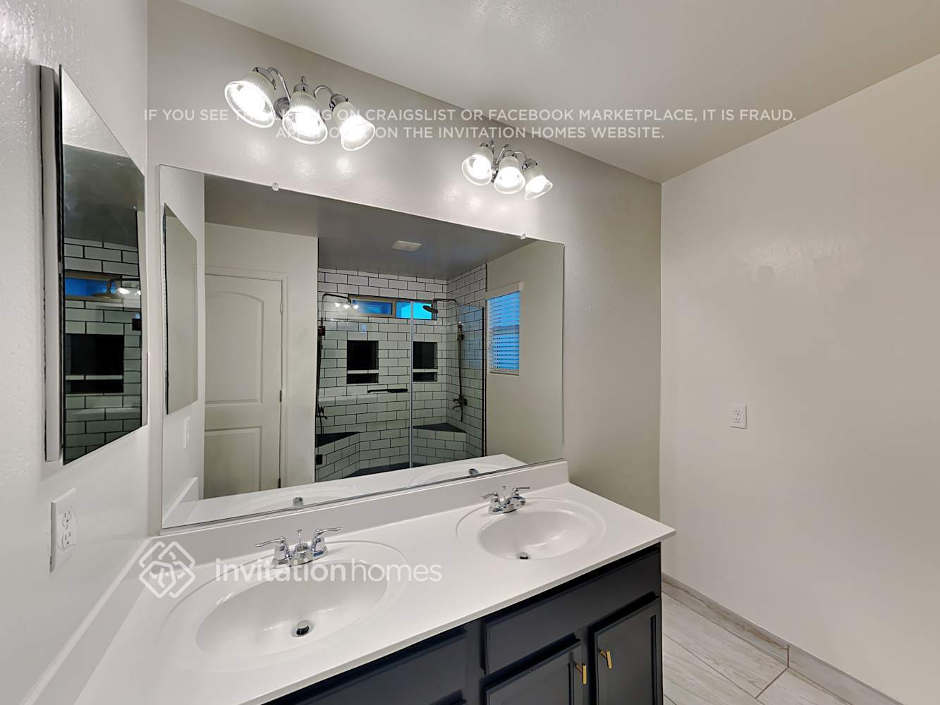 Building Photo - 1171 N 163rd Dr