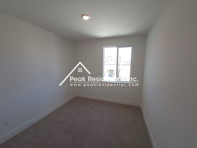 Building Photo - Brand New 3bd/2.5ba Folsom Home with 2 Car Garage