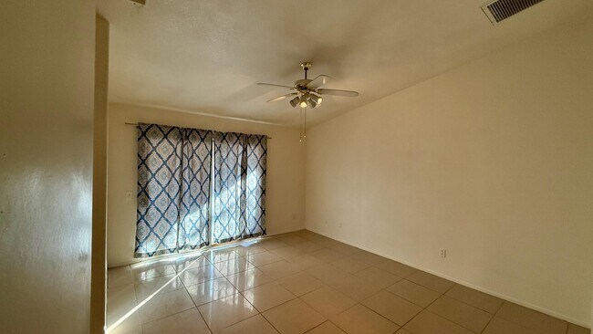 Building Photo - 82259 Calico Ave