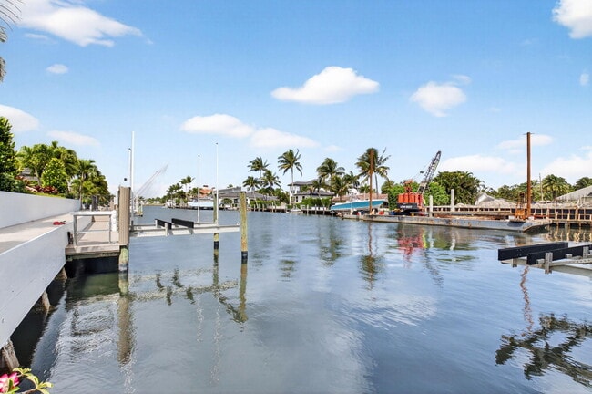 Building Photo - 30 Spanish River Dr