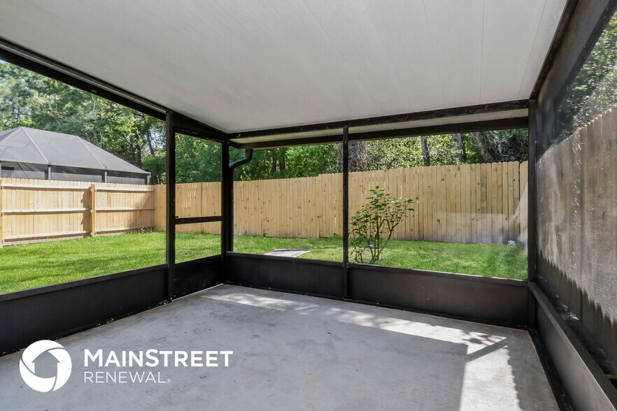 Building Photo - 8761 Pinevalley Ln