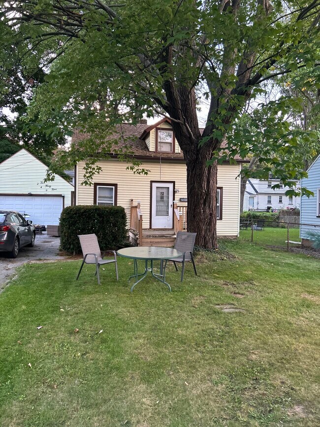 Primary Photo - 249 Brayton Rd