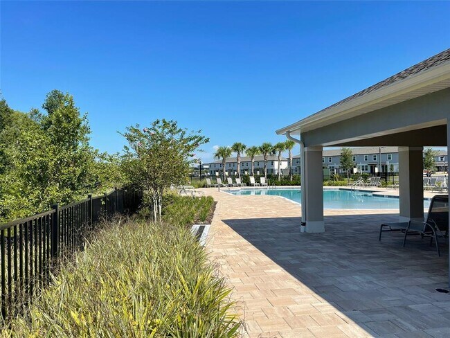 Building Photo - 16447 Bird of Paradise Ave