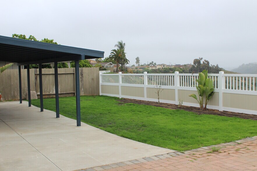 Building Photo - 4649 Mount Armet Dr