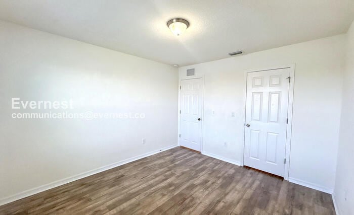 Building Photo - 10126 Celtic Ash Dr