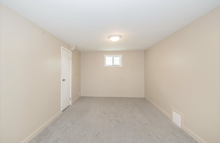 Building Photo - 310 N 850 W