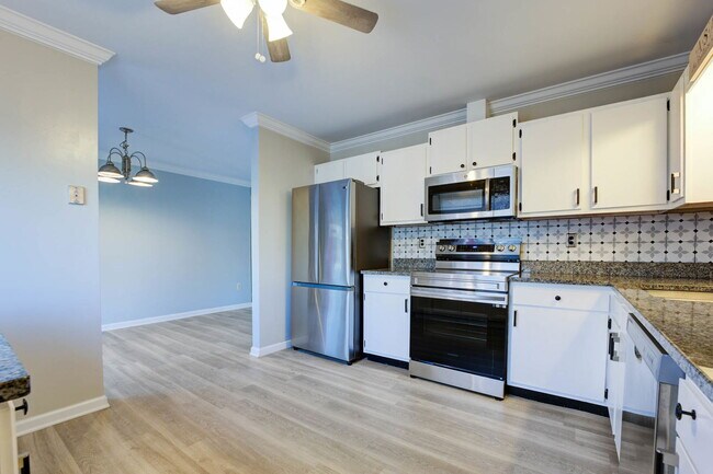 Building Photo - 8042 Nova Ct