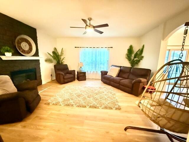 Building Photo - 9460 Santa Clara Cir